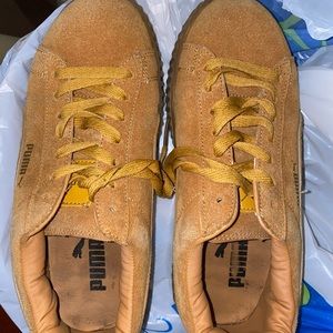 Women’s puma sneakers 7
